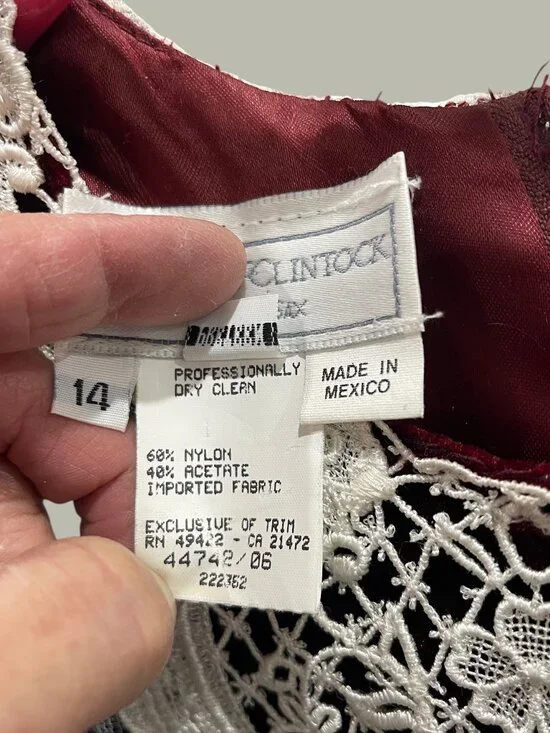 Vintage Gunne Sax Deep Burgundy Velvet Dress w Ivory Lace Yoke, Size Preteen 14 - Picture 2 of 6